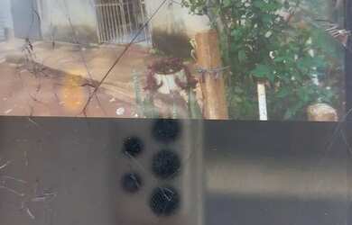 Imagem: A casa em condomínio possui 2 Dormitórios, 1 Banheiro, 2 Vagas