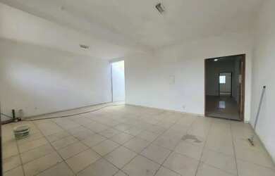 Imagem: A casa possui 2 Dormitórios e está localizado em Ceilândia