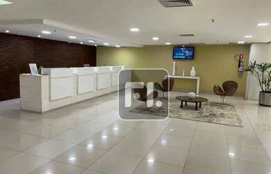 Imagem: O depósito possui 5 Vagas na garagem, 339m² de Área e Imóvel