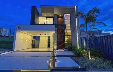 Imagem: A casa em condomínio possui 4 Dormitórios, 5 Banheiros, 4