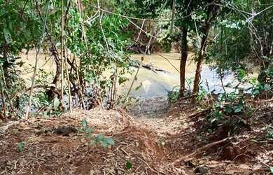 Imagem: O terreno possui 33880-0m² de Área e está localizado em Mirim