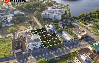 Imagem: O terreno possui 360m² de Área e está localizado em Enseada