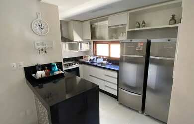 Imagem 6: Laise mostra Dúplex 4 suítes BARRAMARES