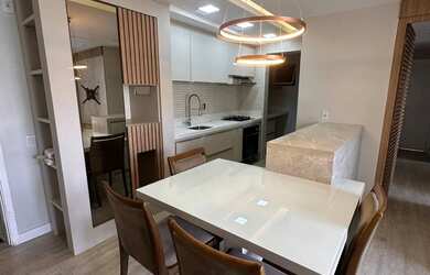 Imagem: O apartamento possui 3 Dormitórios, 2 Banheiros, 2 Vagas na