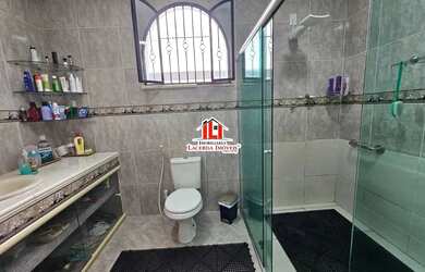 Imagem 10: Casa no Cj Aruanã de Esquina com 4 Suítes sendo uma no Subsolo/ piscina...