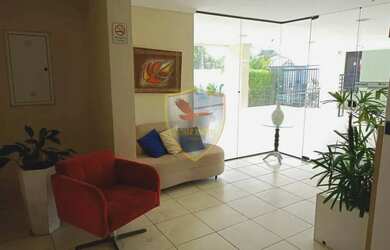 Imagem: O apartamento possui 3 Dormitórios, 1 Banheiro, 2 Vagas na