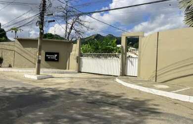 Imagem: O terreno possui 660m² de Área e está localizado em Campo