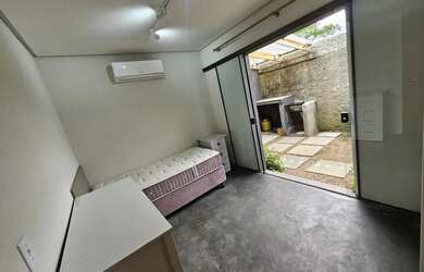 Imagem 15: Casa térrea mobiliada 2 suítes com ar condicionado, churrasqueira, lareira e pátio próximo