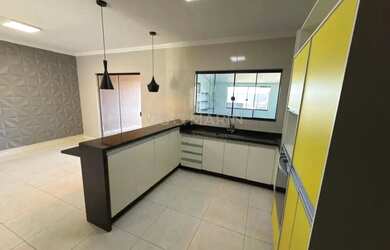 Imagem 5: Casa com 3 Quartos e Lazer Privativo à Venda no Terras de Santana II