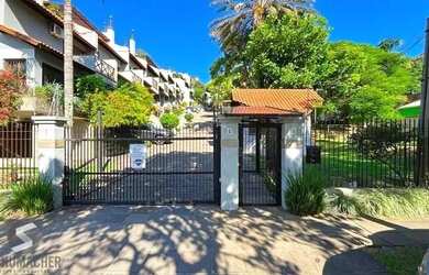 Imagem: A casa em condomínio possui 3 Dormitórios, 4 Banheiros, 3