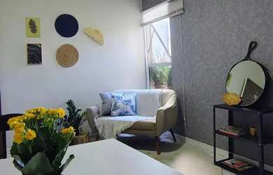 Imagem: O apartamento possui 2 Dormitórios, 1 Banheiro, 1 Vaga na garagem