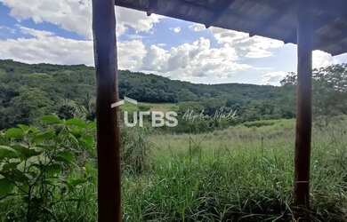 Imagem: A fazenda possui 9.000m² de Área e está localizado em Leopoldo