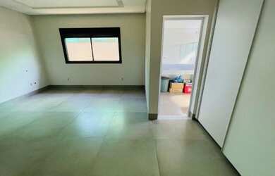 Imagem 12: Linda casa térrea de alto padrão no condomínio Portal do Sol Green