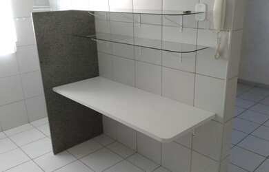 Imagem: O apartamento possui 2 Dormitórios, 1 Banheiro e 1 Vaga na