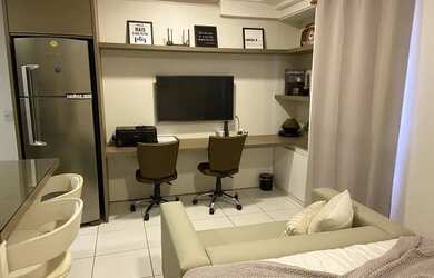 Imagem: O apartamento possui 1 Dormitório, 1 Banheiro, 1 Vaga na garagem