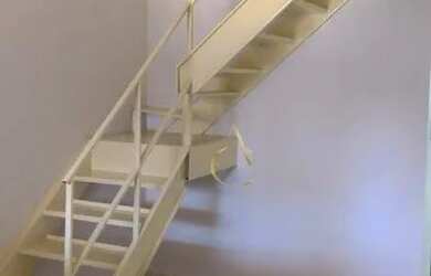 Imagem: A casa possui 2 Dormitórios, 2 Banheiros, 60m² de Área, Varanda