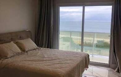 Imagem 11: Mansão Alto Padrão Frente e Vista Mar 6 Suítes par Locação Anual...