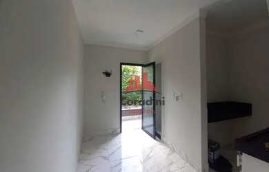 Imagem: A kitnet possui 1 Dormitório, 1 Banheiro, 1 Vaga na garagem