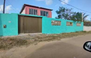 Imagem: A casa possui 3 Dormitórios, 3 Banheiros, 3 Vagas na garagem