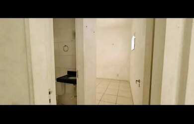 Imagem: O apartamento possui 2 Dormitórios, 1 Banheiro e 80m² de Área