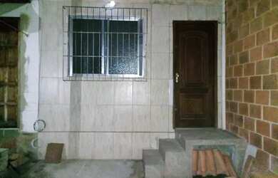 Imagem 2: Casa. Varanda, 1 Vaga na garageme2 Dormitórios