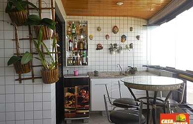 Imagem 2: Apartamento 3 dormitórios com sacada gourmet frente ao mar no bairro...