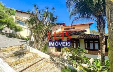 Imagem: A casa em condomínio possui 3 Dormitórios, 3 Banheiros, 2