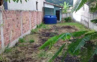 Imagem: A casa possui 1 Dormitório, 1 Banheiro, 2 Vagas na garagem
