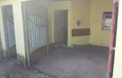 Imagem: A casa possui 2 Dormitórios e está localizado em Centro, Feira