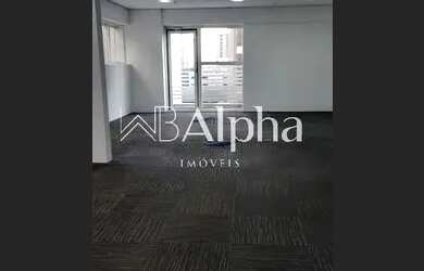 Imagem: O depósito possui 2 Vagas na garagem e 74m² de Área e está