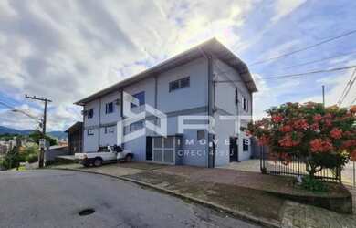 Imagem: O depósito possui 376m² de Área e está localizado em Salto