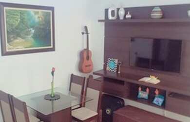 Imagem: O apartamento possui 2 Dormitórios, 1 Banheiro, 1 Vaga na garagem