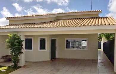 Imagem: A casa possui 3 Dormitórios, 1 Banheiro, 200m² de Área e