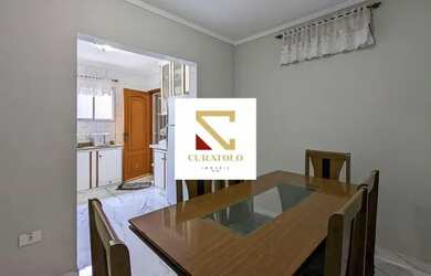 Imagem: A casa possui 3 Dormitórios, 3 Banheiros, 3 Vagas na garagem