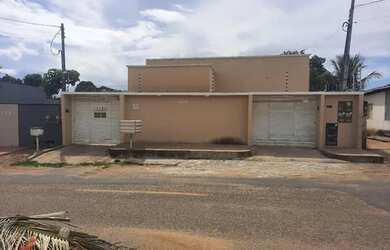 Imagem: O apartamento possui 2 Dormitórios, 1 Banheiro, 3 Vagas na