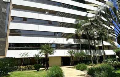 Imagem: O apartamento possui 4 Dormitórios, 5 Banheiros, 4 Vagas na