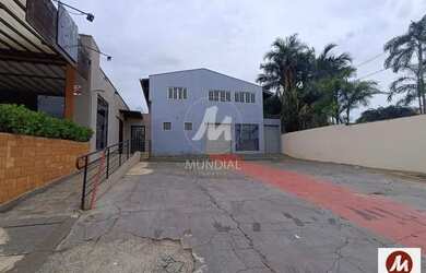 Imagem: O depósito possui 5 Vagas na garagem, 215m² de Área e está