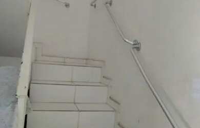 Imagem: A casa possui 2 Dormitórios, 2 Banheiros, 1 Vaga na garagem