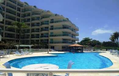 Imagem: O apartamento possui 1 Dormitório, 1 Banheiro, 1 Vaga na garagem