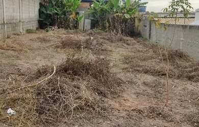 Imagem: O terreno possui 330m² de Área e está localizado em Carmo