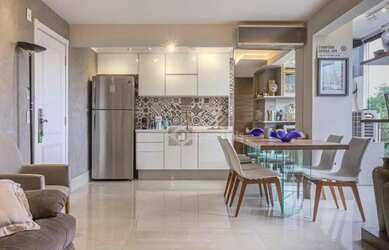 Imagem: O studio possui 1 Dormitório, 2 Banheiros, 1 Vaga na garagem