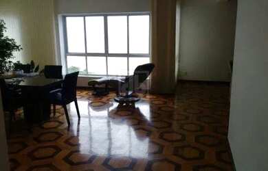 Imagem 7: Vistão mar, quadríssima, sol da manhã, 174m² de área no IPTU, living, 4 quartos com armári