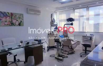 Imagem: O depósito possui 3 Vagas na garagem, 69m² de Área, Imóvel