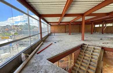 Imagem 10: Prédio/Edifício inteiro para aluguel possui 340 metros quadrados