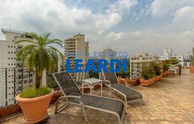 Imagem: O apartamento na cobertura possui 5 Dormitórios, 5 Banheiros