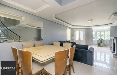 Imagem 8: Sobrado de 3 dormitórios e 4 vagas no Alto Petrópolis para alugar