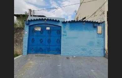 Imagem: A casa possui 3 Dormitórios, 5 Banheiros, 1 Vaga na garagem