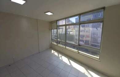 Imagem: O depósito possui 25m² de Área e está localizado em Méier