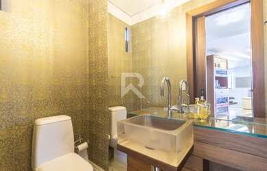 Imagem 12: Apartamento Mobiliado em Andar Alto com 3 Suítes e 203m2 para alugar...