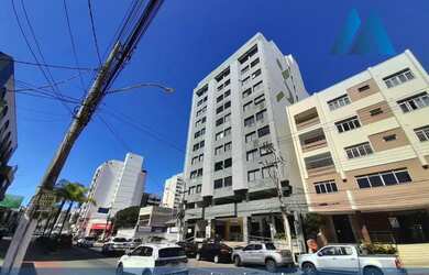 Imagem: A casa possui 1 Dormitório, 1 Banheiro, 1 Vaga na garagem